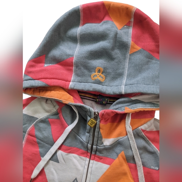 ARITZIA TNA thick full zip hoodie graphic pattern size small - Picture 7 of 8